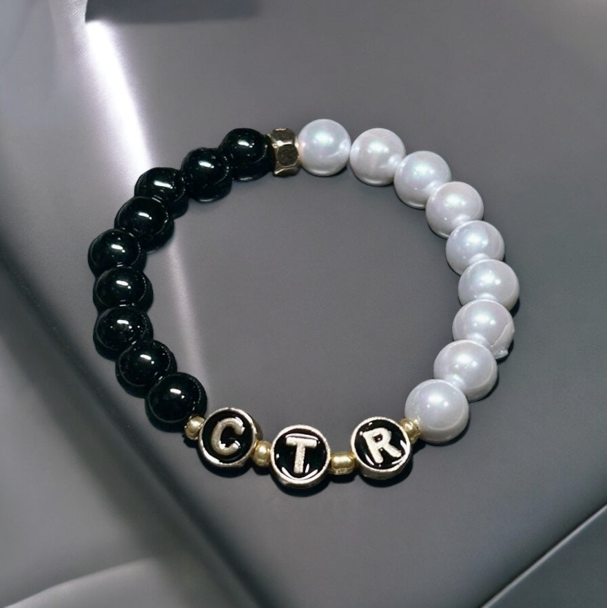 Elegant Black & White CTR