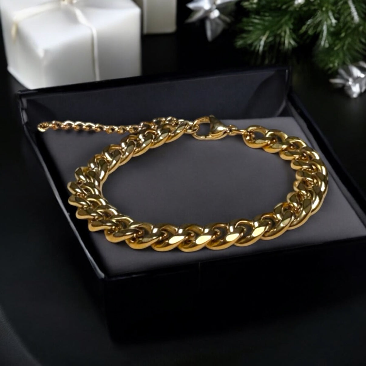 Gold Curb Chain Bracelet