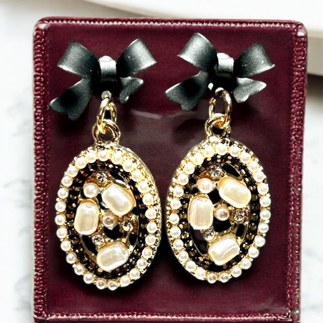 Gilded Age Black Bow Earrings