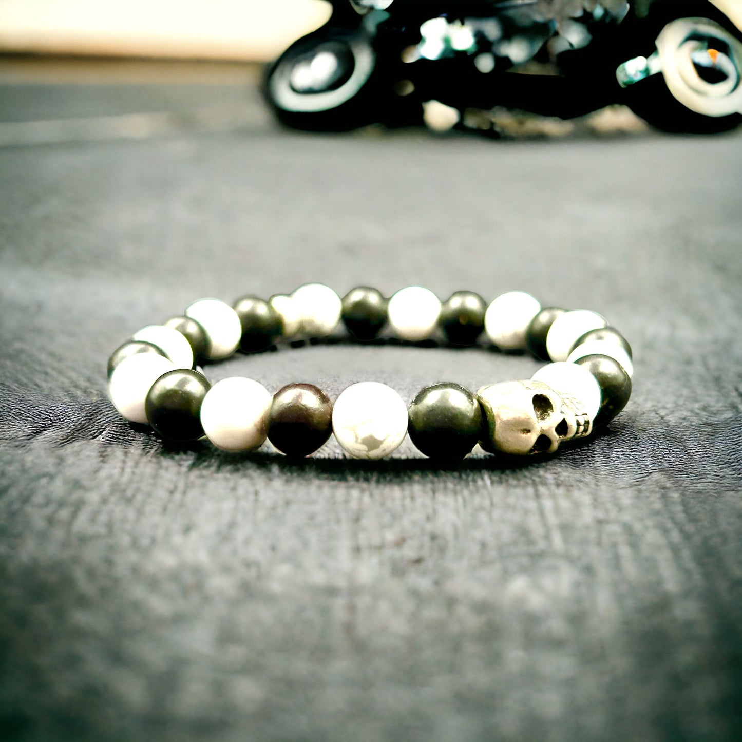 Skull White Howlite