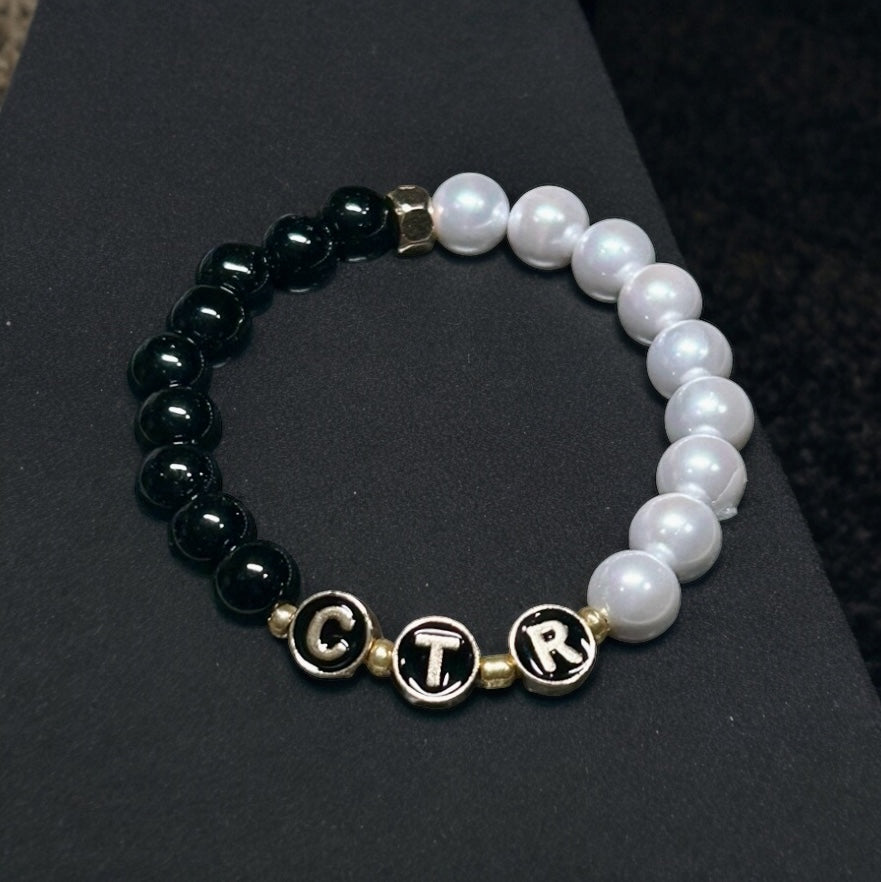 Elegant Black & White CTR