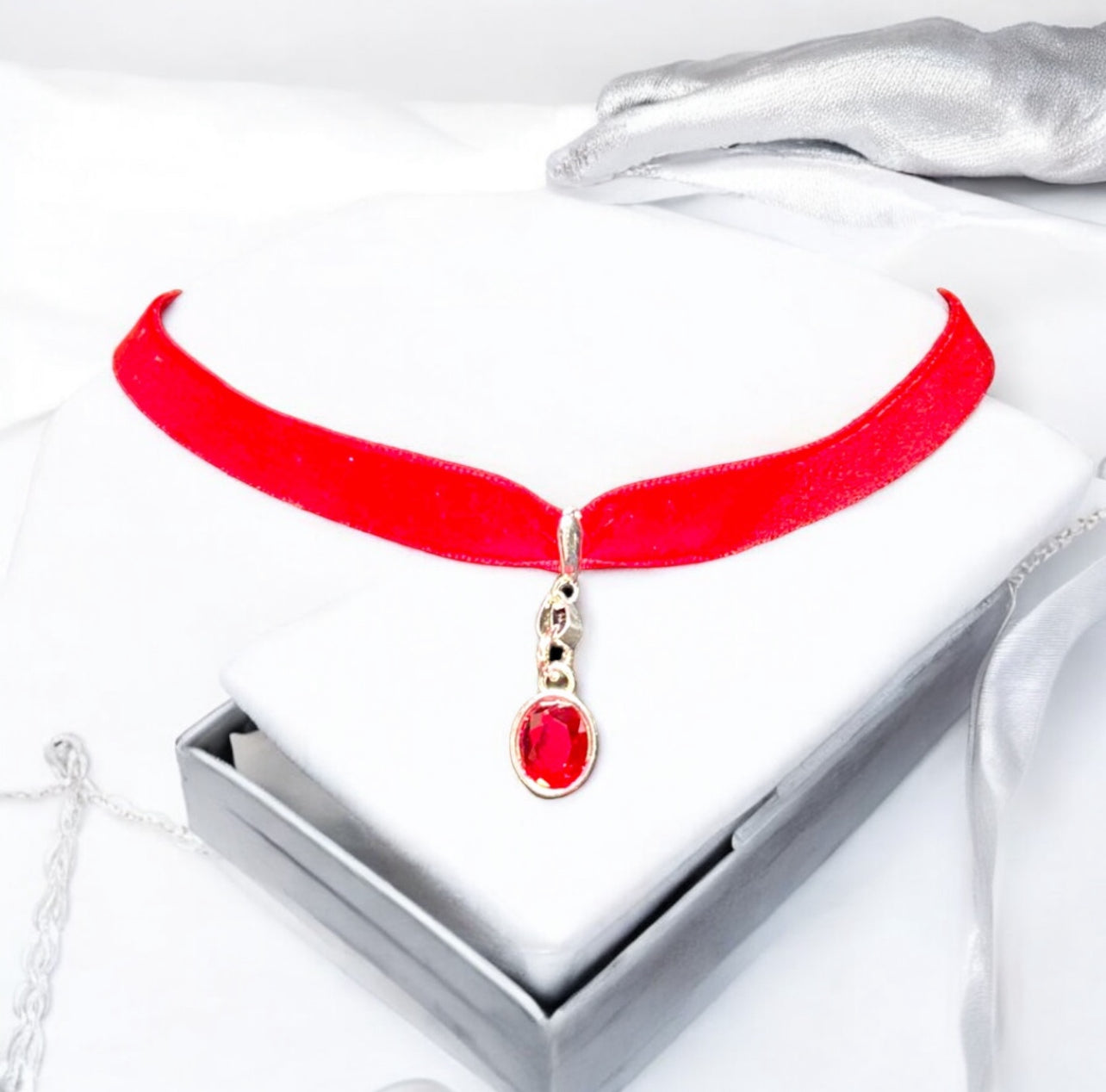 Australian Red Crystal Choker