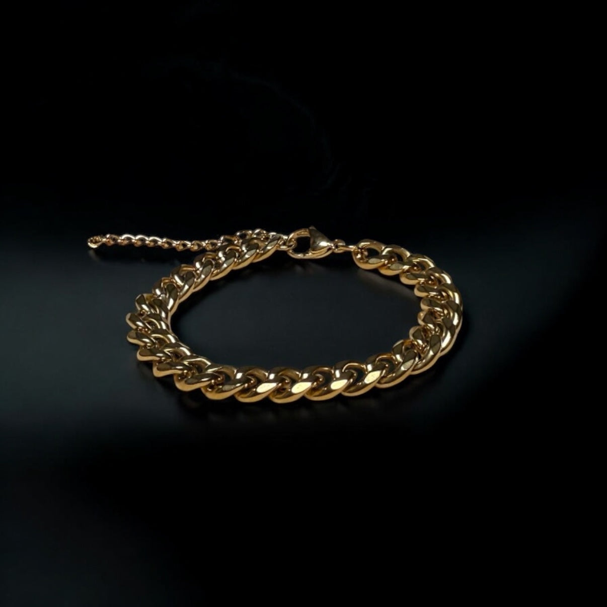 Gold Curb Chain Bracelet