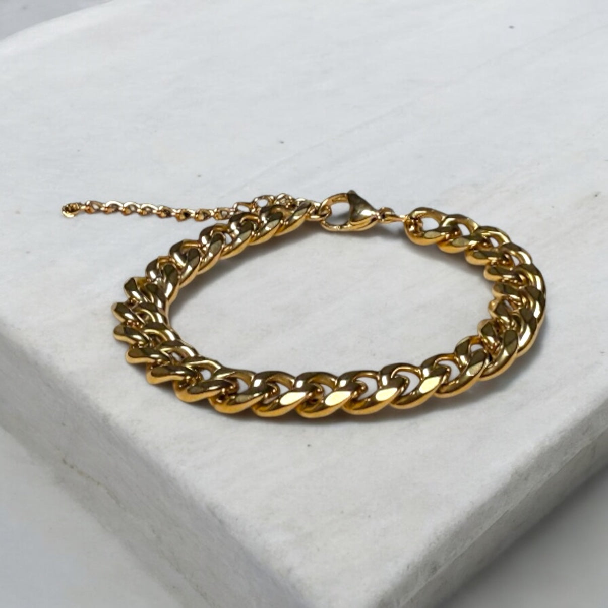 Gold Curb Chain Bracelet